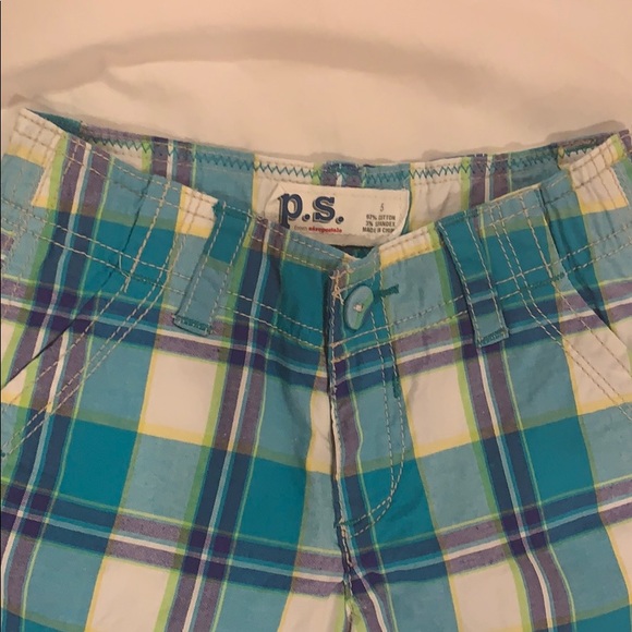 Girl’s shorts - Picture 3 of 9